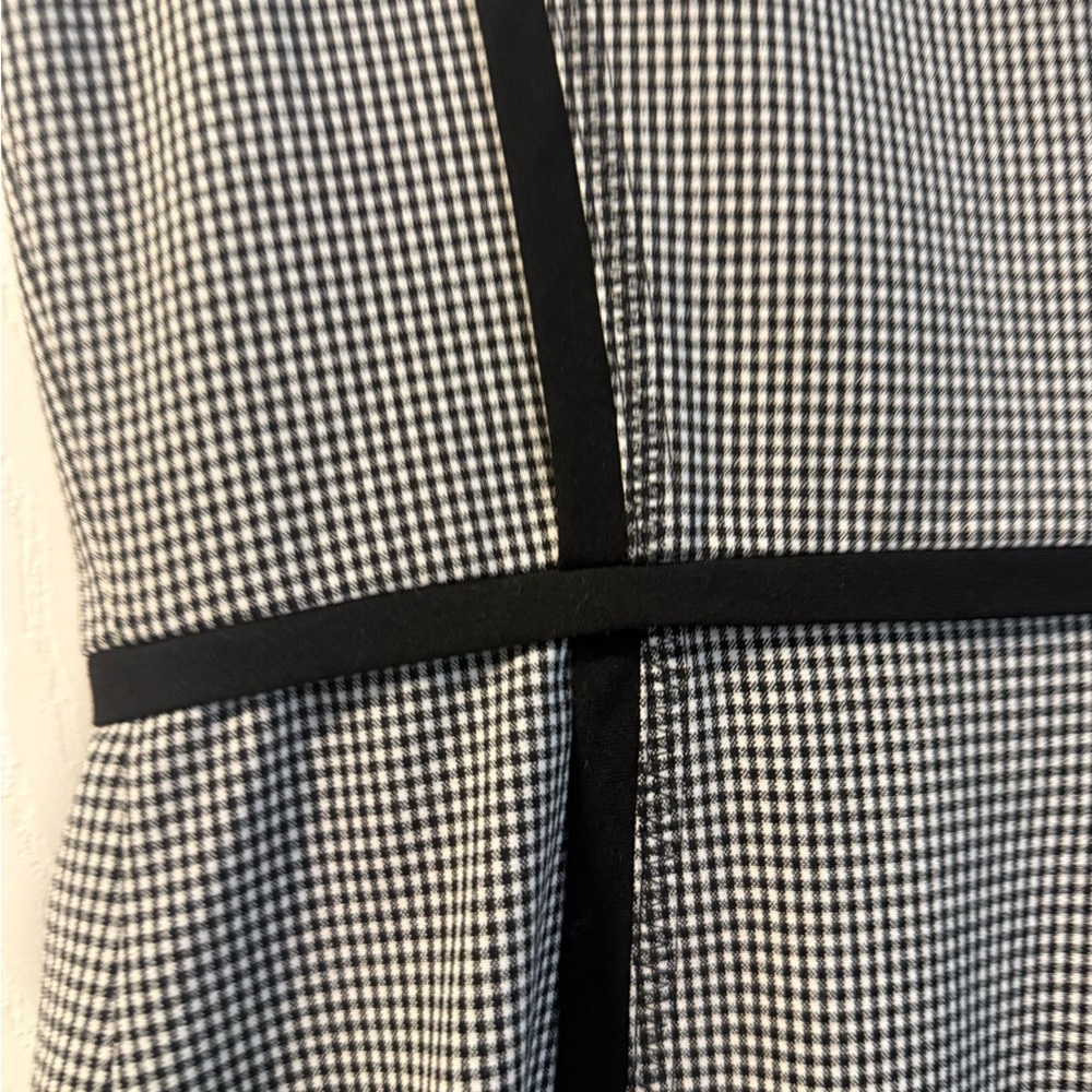 Calvin Klein - Black and White-  Dress - Size 4 - Picture 5 of 6